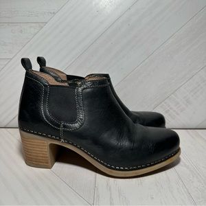 Dansko harlene size 36 black leather booties
